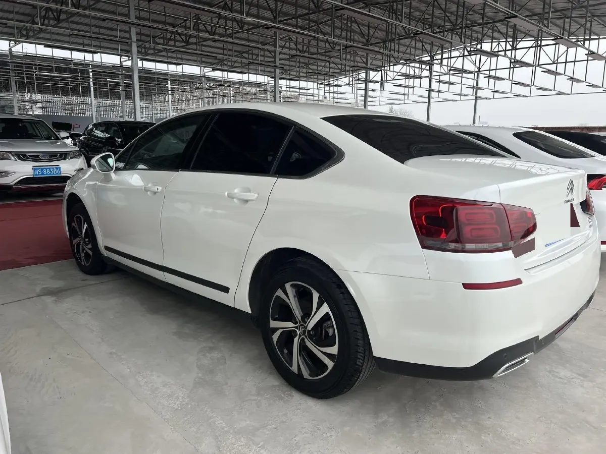 2017 Citroen C5 1.6T 167HP L4 6AT,autocango,china used car exporter,china ev exporter,chinese used car exporter,chinese used ev exporter