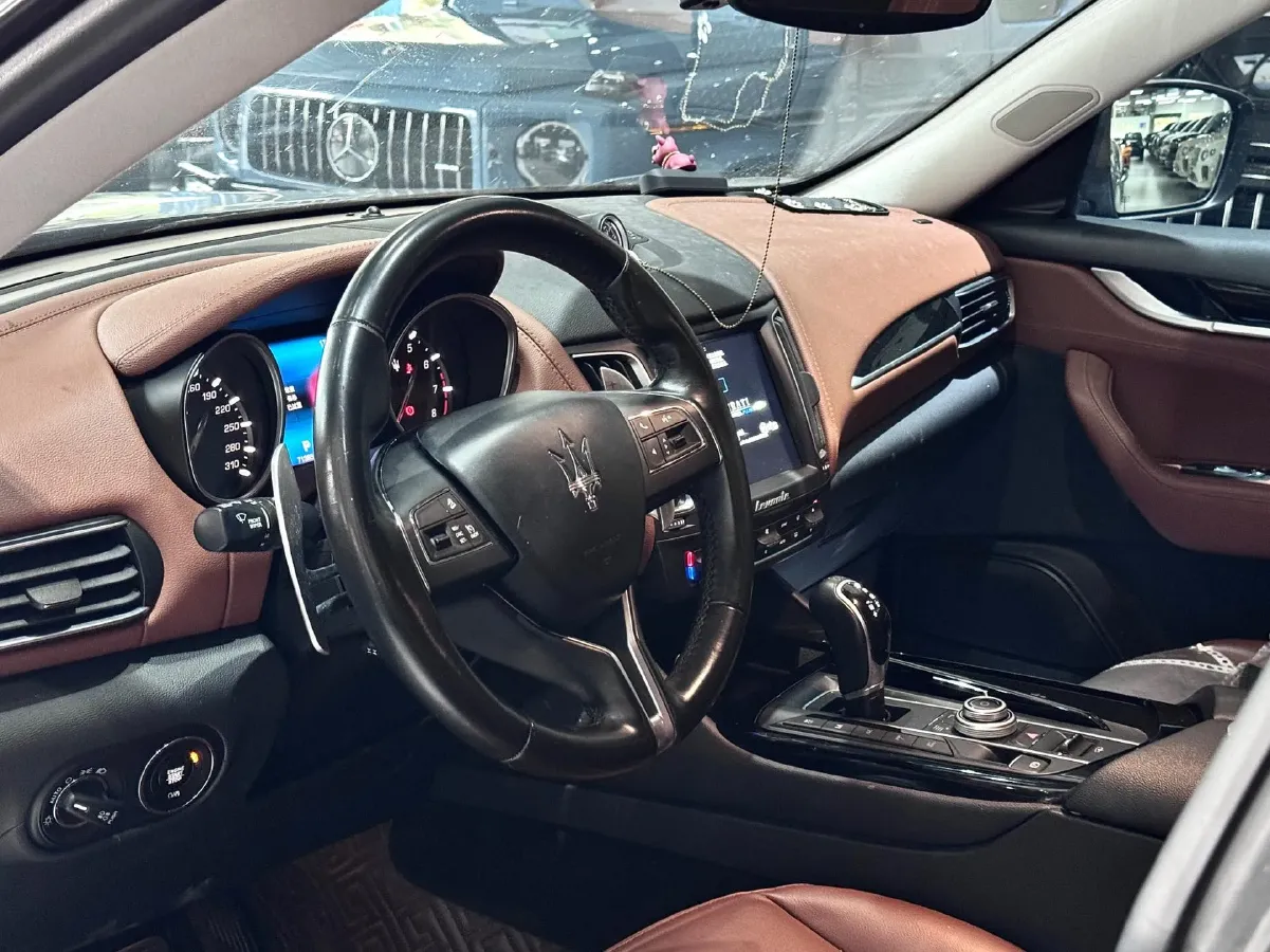 2018 Maserati Levante 3.0T 350HP V6 8AT,autocango,china used car exporter,china ev exporter,chinese used car exporter,chinese used ev exporter