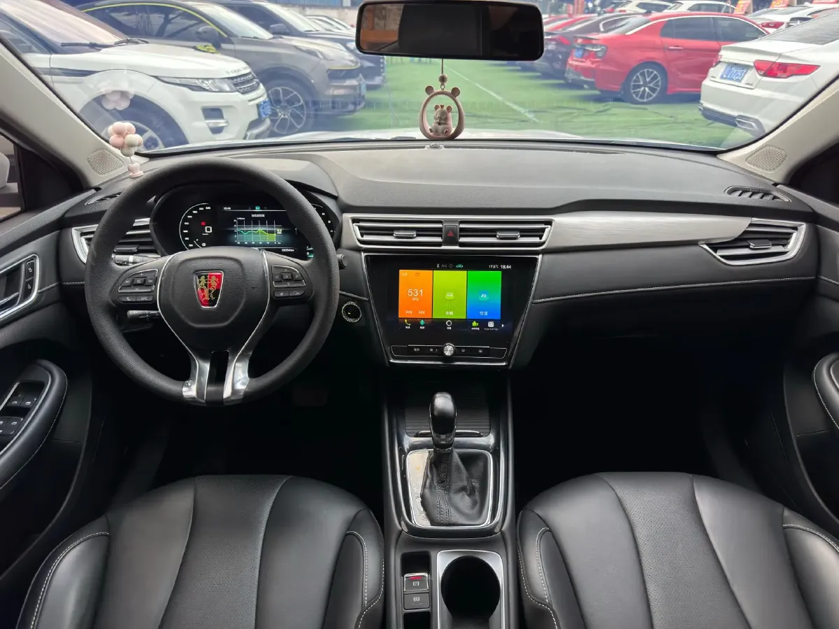 2020 Roewe i5 1.5L 120HP L4 CVT,autocango,china used car exporter,china ev exporter,chinese used car exporter,chinese used ev exporter