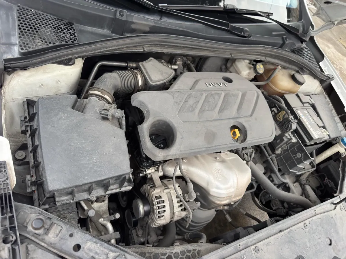 2020 Roewe i5 1.5L 120HP L4 CVT,autocango,china used car exporter,china ev exporter,chinese used car exporter,chinese used ev exporter