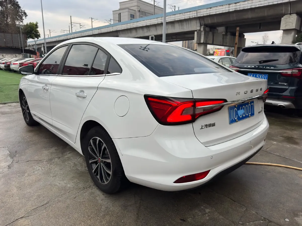 2020 Roewe i5 1.5L 120HP L4 CVT,autocango,china used car exporter,china ev exporter,chinese used car exporter,chinese used ev exporter