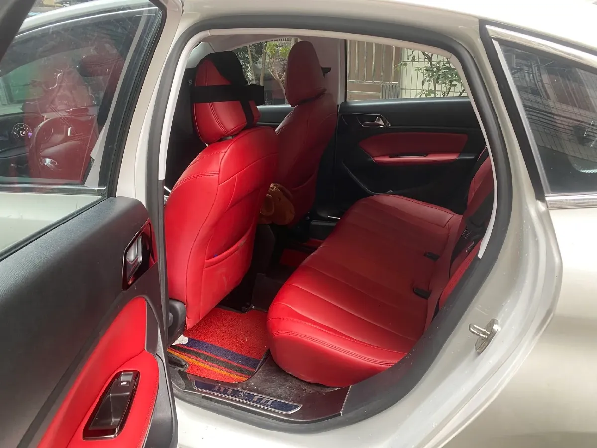 2018 Peugeot 308 1.6L 117HP L4 6AT,autocango,china used car exporter,china ev exporter,chinese used car exporter,chinese used ev exporter