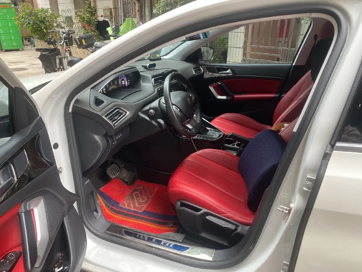 2018 Peugeot 308 1.6L 117HP L4 6AT,autocango,china used car exporter,china ev exporter,chinese used car exporter,chinese used ev exporter