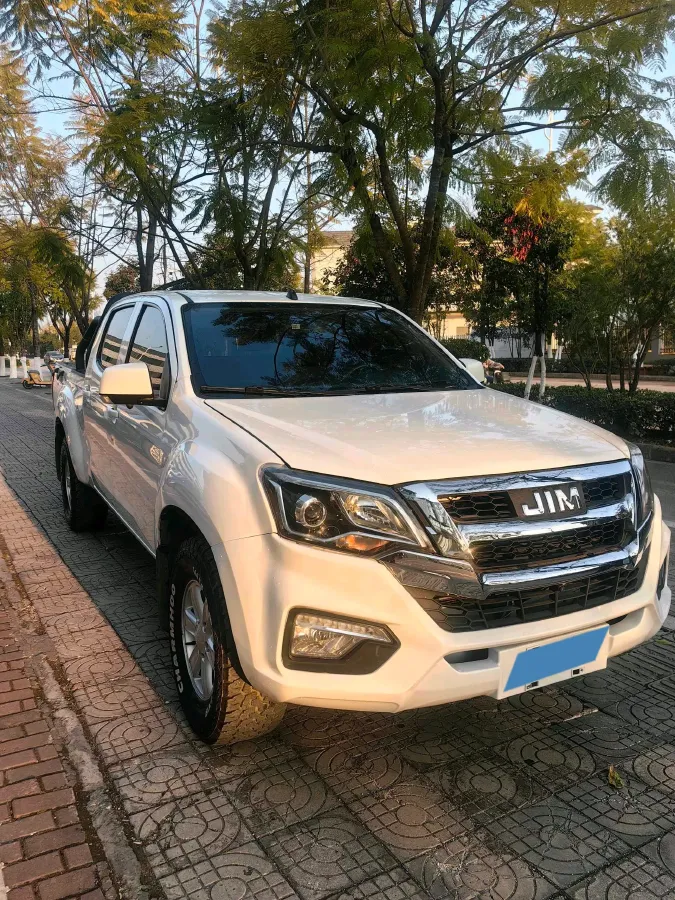 2022 Isuzu RE-MAX Jim 2.8T 120HP L4 5MT,autocango,china used car exporter,china ev exporter,chinese used car exporter,chinese used ev exporter