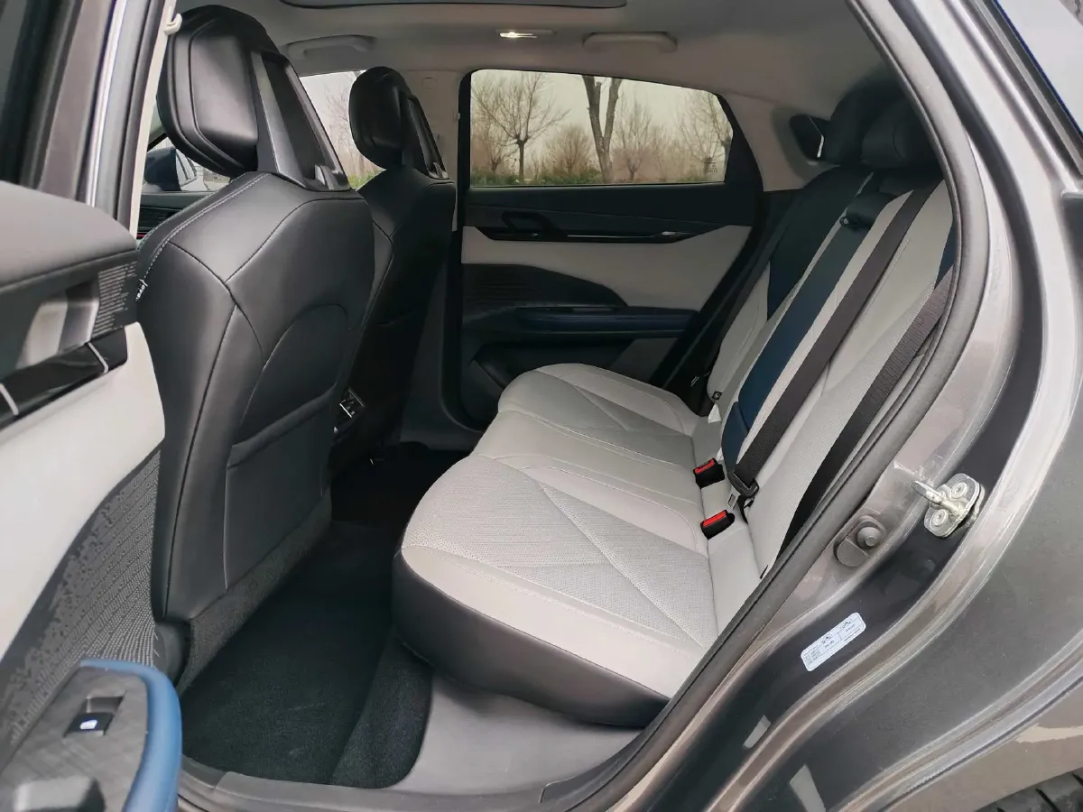 2023 ChangAn UNI-V iDD 1.5T 170HP L4 6TCT PHEV 18.4KWH,autocango,china used car exporter,china ev exporter,chinese used car exporter,chinese used ev exporter