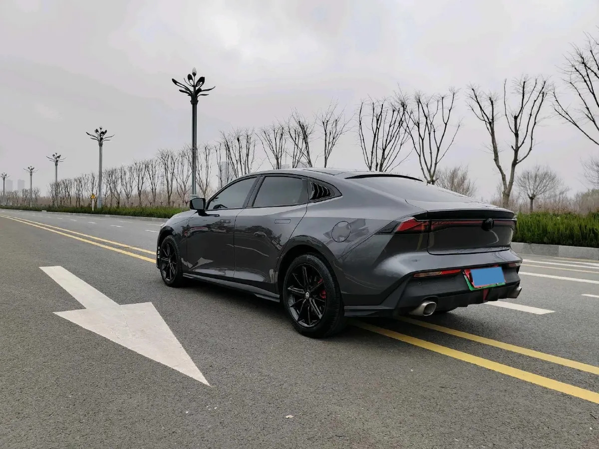 2023 ChangAn UNI-V iDD 1.5T 170HP L4 6TCT PHEV 18.4KWH,autocango,china used car exporter,china ev exporter,chinese used car exporter,chinese used ev exporter