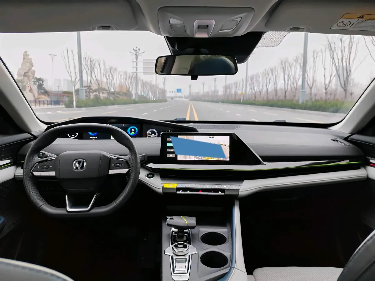 2023 ChangAn UNI-V iDD 1.5T 170HP L4 6TCT PHEV 18.4KWH,autocango,china used car exporter,china ev exporter,chinese used car exporter,chinese used ev exporter