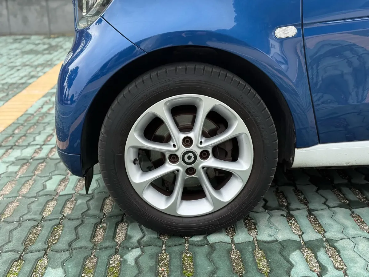 2015 Smart smart fortwo 1.0L 71HP L3 5AMT,autocango,china used car exporter,china ev exporter,chinese used car exporter,chinese used ev exporter