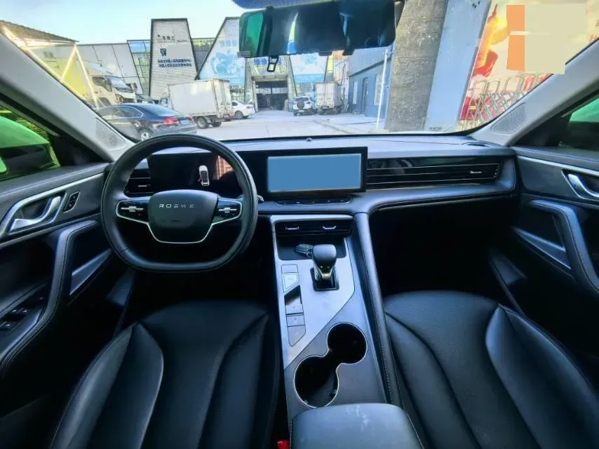 2024 Roewe D5X DMH 1.5T 150HP L4 2DHT PHEV 21.4KWH,autocango,china used car exporter,china ev exporter,chinese used car exporter,chinese used ev exporter