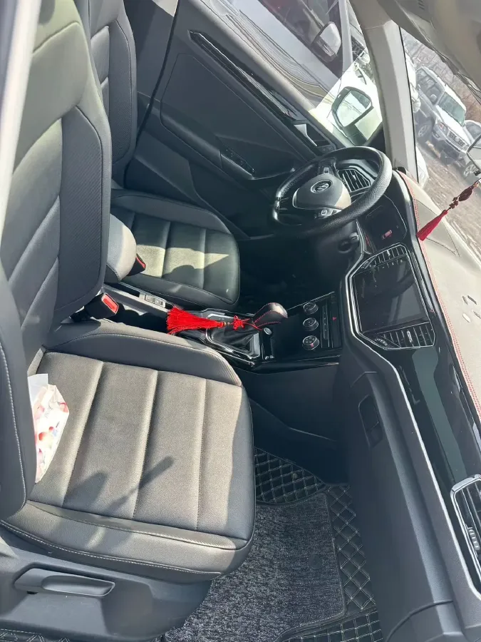 2020 Volkswagen T-Roc 1.4T 150HP L4 7DCT,autocango,china used car exporter,china ev exporter,chinese used car exporter,chinese used ev exporter