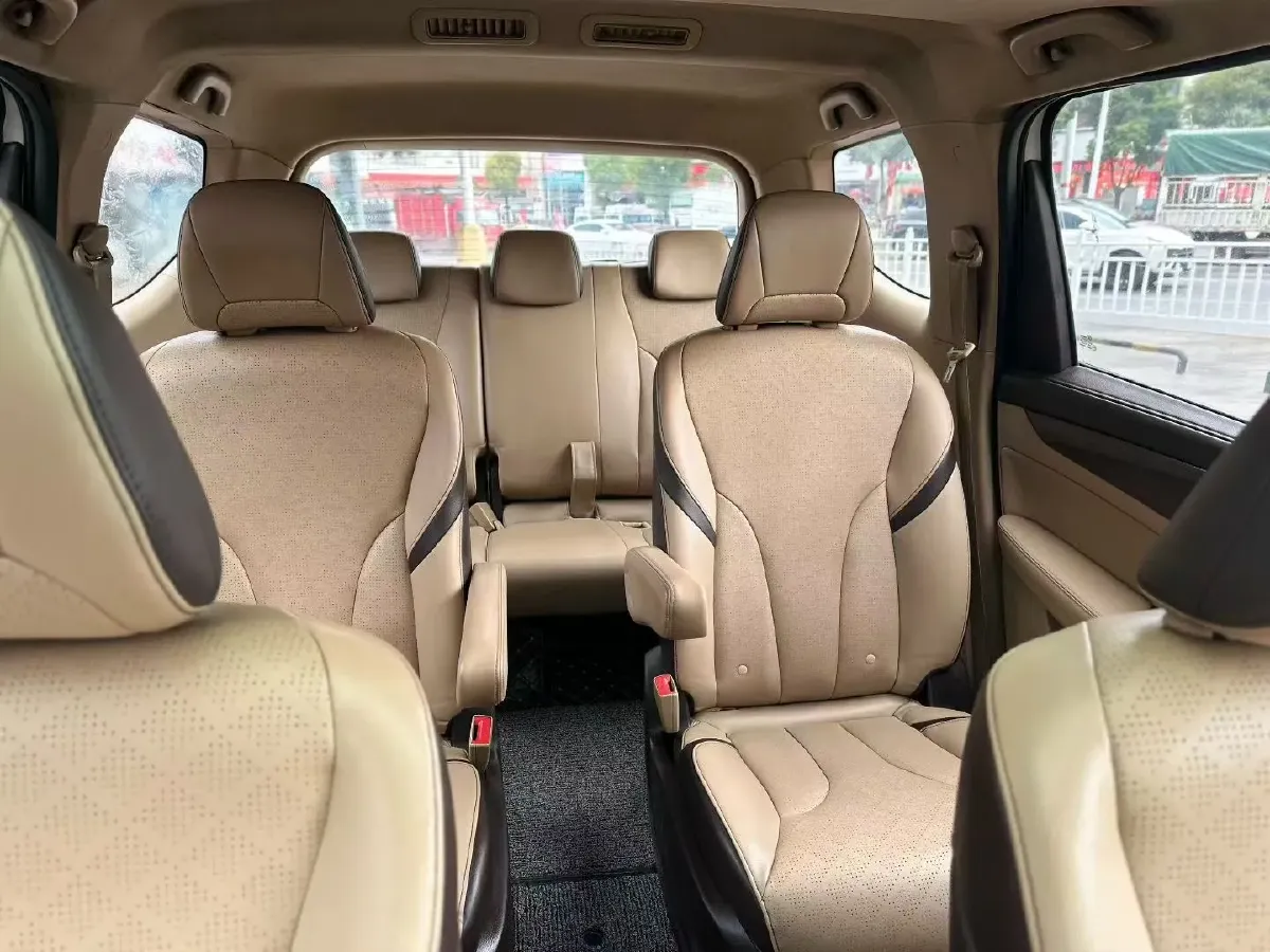 2017 BaoJun 730 1.5T 150HP L4 6MT,autocango,china used car exporter,china ev exporter,chinese used car exporter,chinese used ev exporter