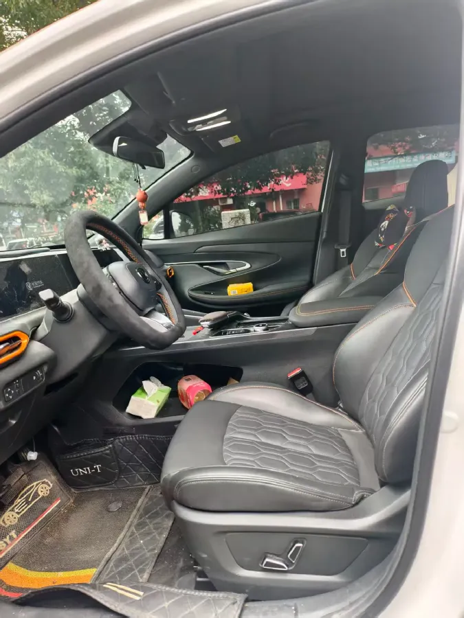 2022 ChangAn UNI-T 1.5T 188HP L4 7DCT,autocango,china used car exporter,china ev exporter,chinese used car exporter,chinese used ev exporter