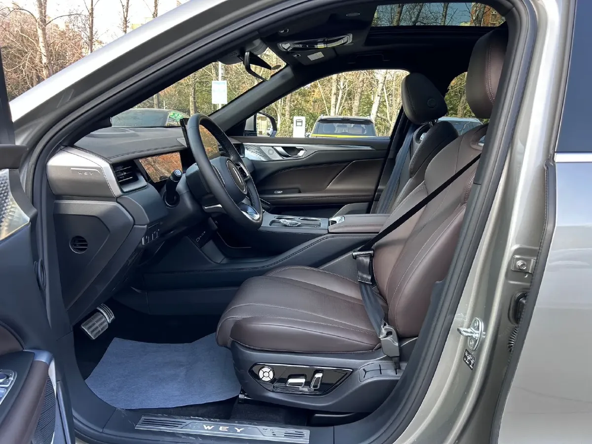 2024 WEY Mocha 1.5T 170HP L4 4DHT PHEV 35.04KWH,autocango,china used car exporter,china ev exporter,chinese used car exporter,chinese used ev exporter