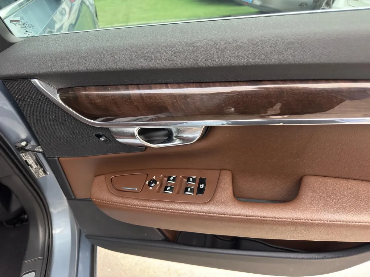 2018 Volvo S90 2.0T 254HP L4 8AT,autocango,china used car exporter,china ev exporter,chinese used car exporter,chinese used ev exporter