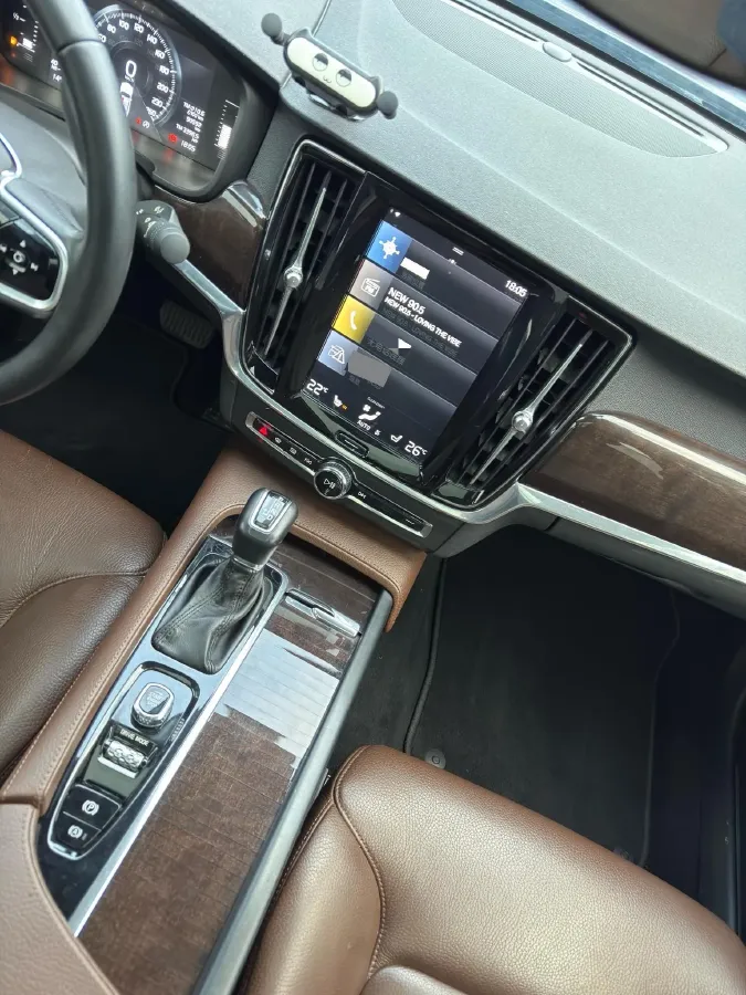 2018 Volvo S90 2.0T 254HP L4 8AT,autocango,china used car exporter,china ev exporter,chinese used car exporter,chinese used ev exporter