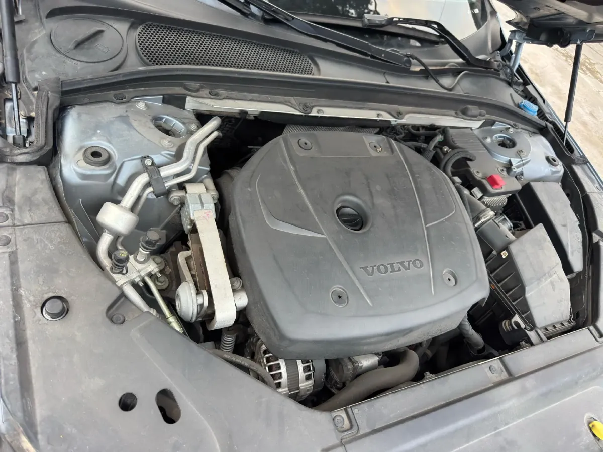 2018 Volvo S90 2.0T 254HP L4 8AT,autocango,china used car exporter,china ev exporter,chinese used car exporter,chinese used ev exporter