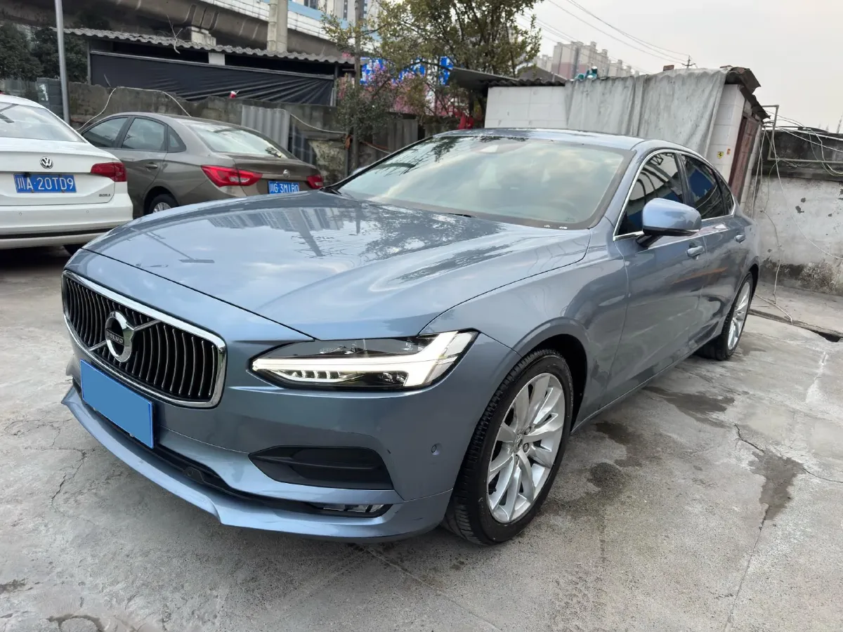 2018 Volvo S90 2.0T 254HP L4 8AT,autocango,china used car exporter,china ev exporter,chinese used car exporter,chinese used ev exporter