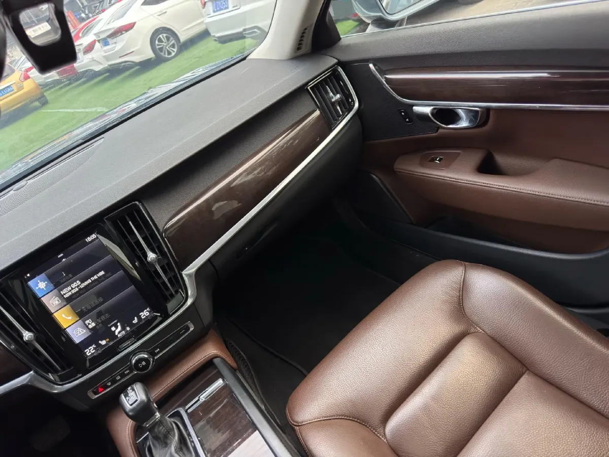2018 Volvo S90 2.0T 254HP L4 8AT,autocango,china used car exporter,china ev exporter,chinese used car exporter,chinese used ev exporter