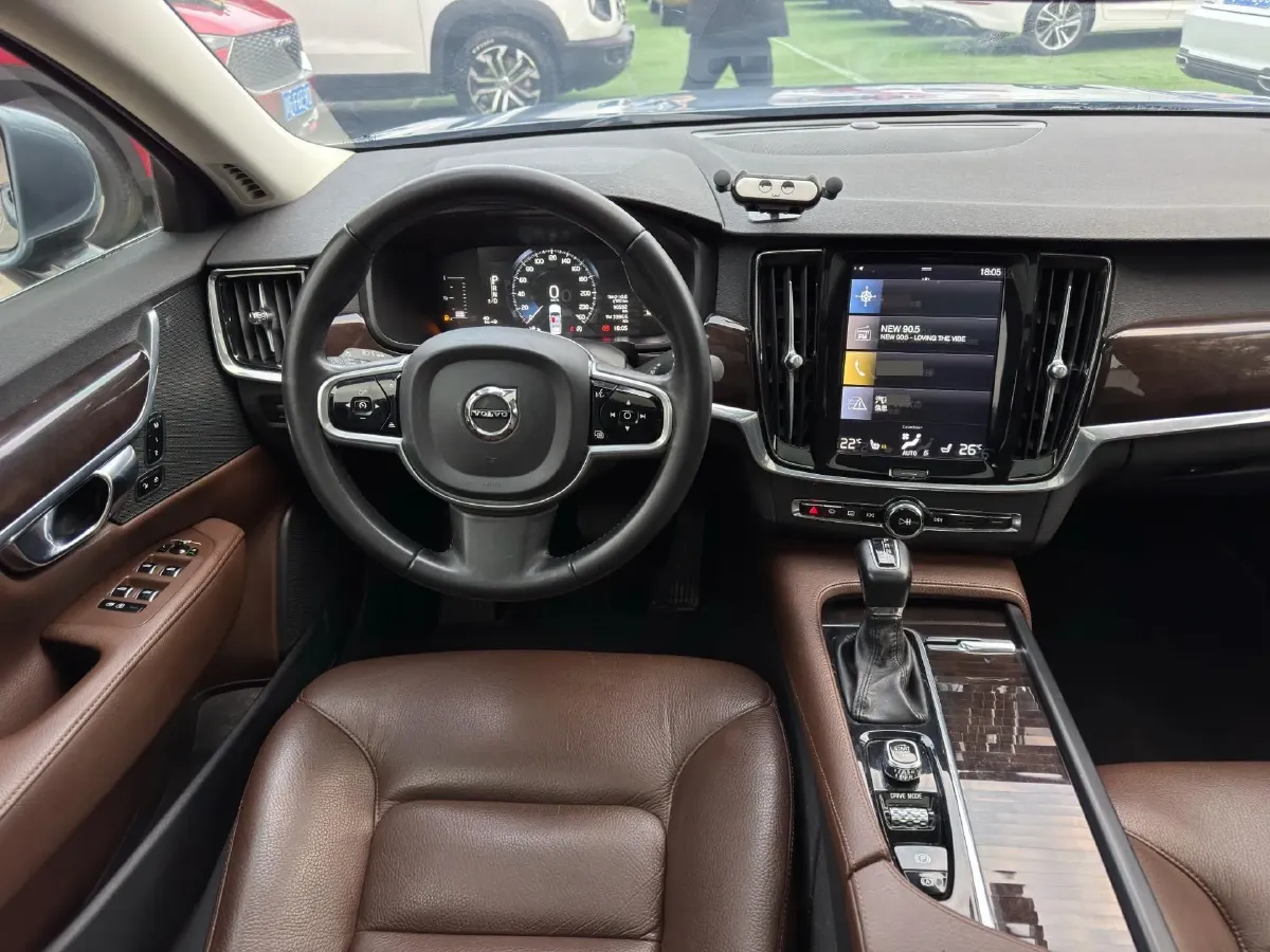2018 Volvo S90 2.0T 254HP L4 8AT,autocango,china used car exporter,china ev exporter,chinese used car exporter,chinese used ev exporter