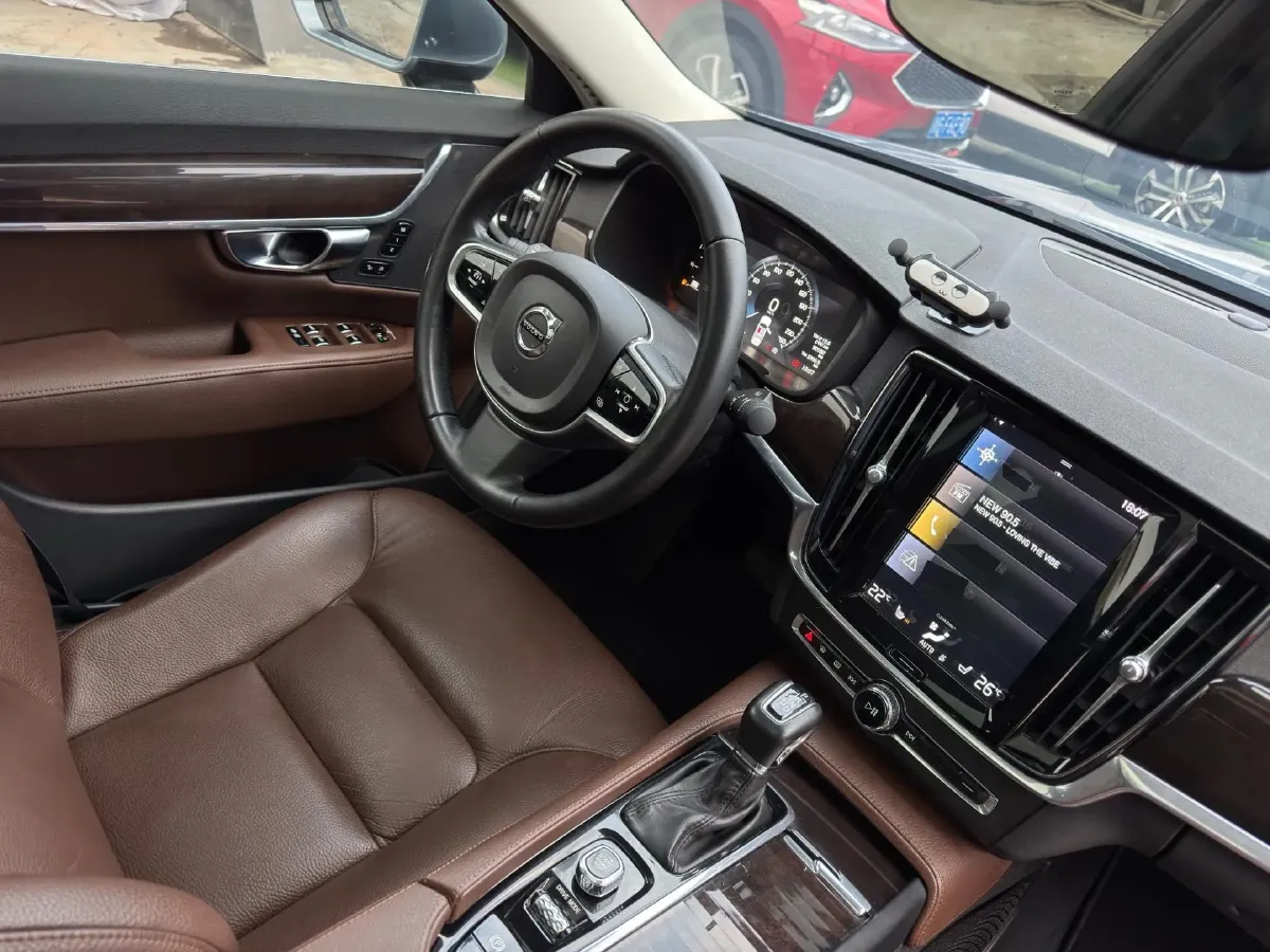 2018 Volvo S90 2.0T 254HP L4 8AT,autocango,china used car exporter,china ev exporter,chinese used car exporter,chinese used ev exporter