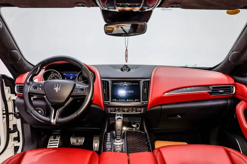 2019 Maserati Levante 3.0T 350HP V6 8AT,autocango,china used car exporter,china ev exporter,chinese used car exporter,chinese used ev exporter