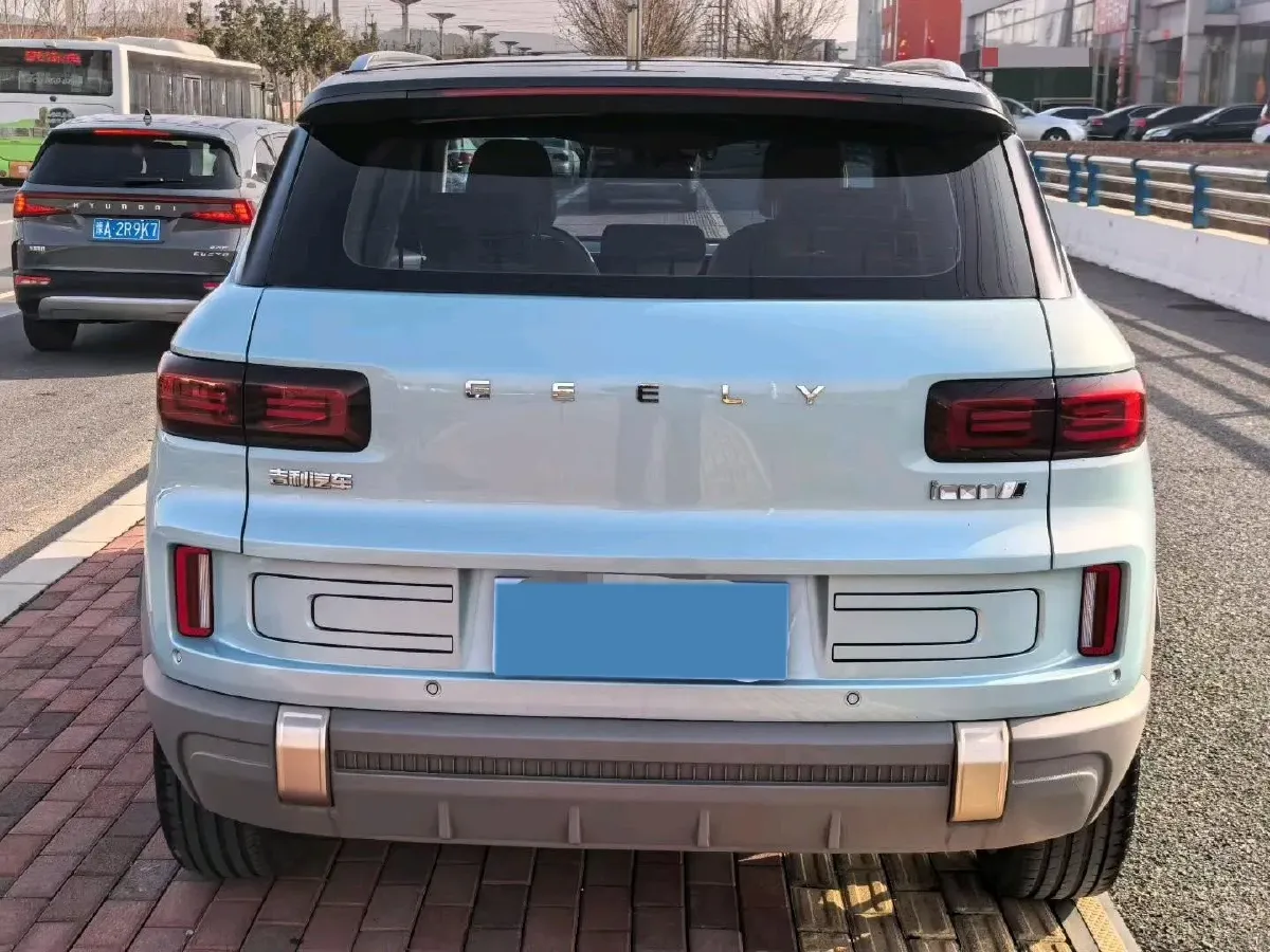 2023 Geely ICON 1.5T 181HP L4 7DCT,autocango,china used car exporter,china ev exporter,chinese used car exporter,chinese used ev exporter
