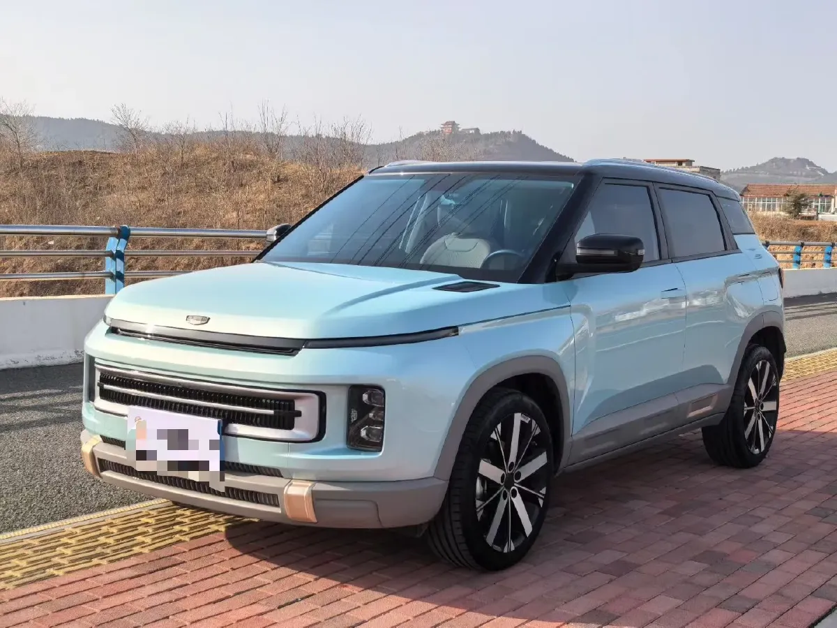 2023 Geely ICON 1.5T 181HP L4 7DCT,autocango,china used car exporter,china ev exporter,chinese used car exporter,chinese used ev exporter