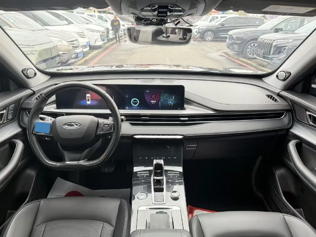 2021 Chery Tiggo 8 Plus 1.6T 197HP L4 7DCT,autocango,china used car exporter,china ev exporter,chinese used car exporter,chinese used ev exporter