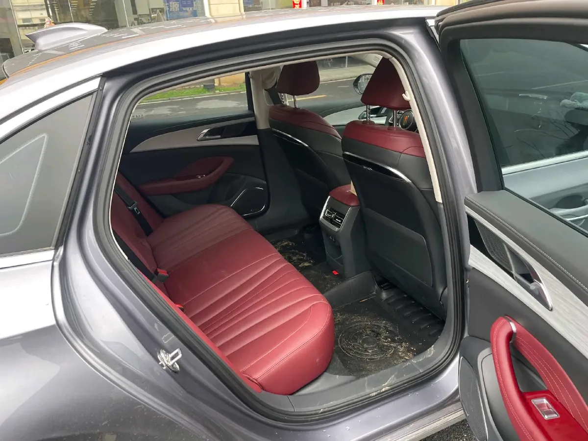 2025 HongQi H5 1.5T 169HP L4 7DCT,autocango,china used car exporter,china ev exporter,chinese used car exporter,chinese used ev exporter