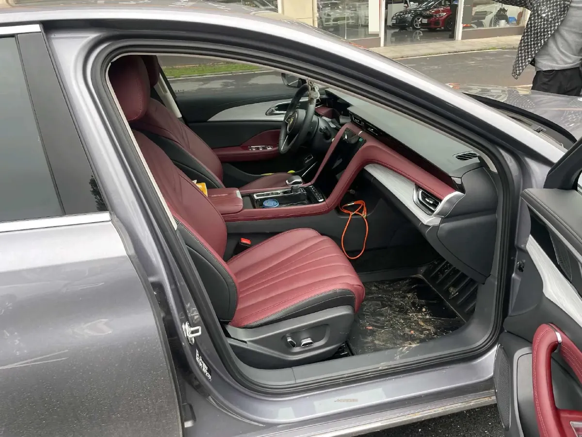 2025 HongQi H5 1.5T 169HP L4 7DCT,autocango,china used car exporter,china ev exporter,chinese used car exporter,chinese used ev exporter