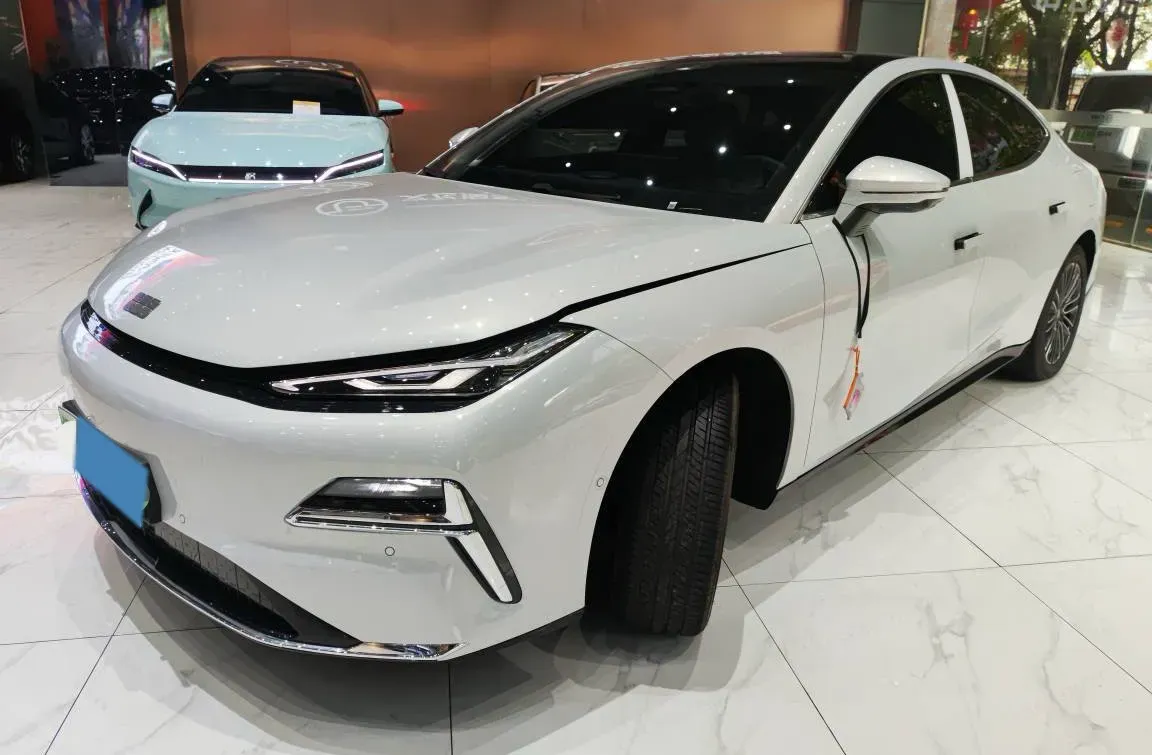 2025 Geely Galaxy Starshine 8 1.5L 112HP L4 1DHT PHEV,autocango,china used car exporter,china ev exporter,chinese used car exporter,chinese used ev exporter