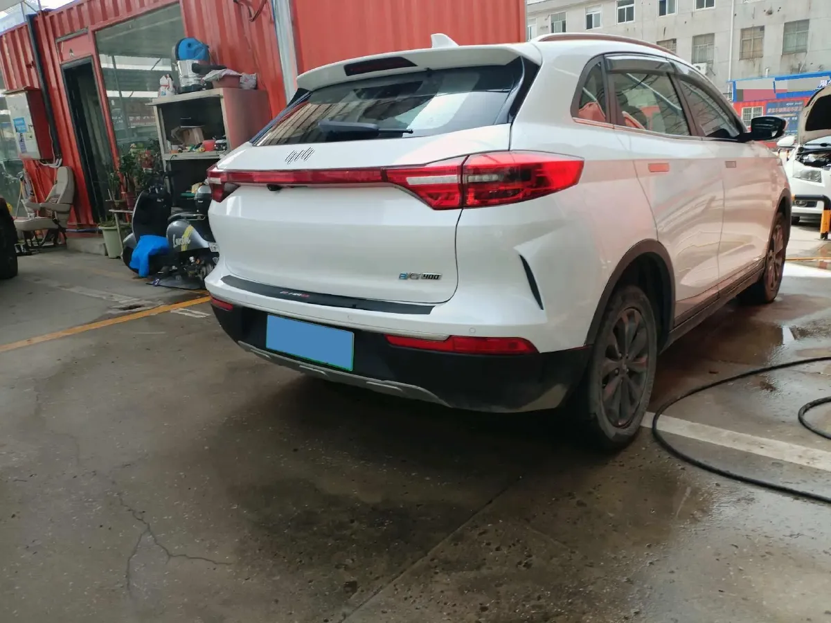 2018 MAXUS XinTu V80 2.5T 136HP L4 6AMT,autocango,china used car exporter,china ev exporter,chinese used car exporter,chinese used ev exporter