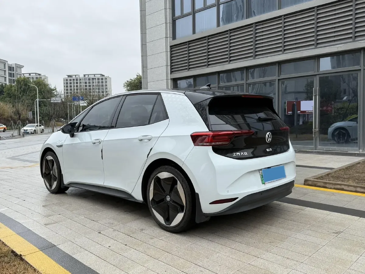 2023 Volkswagen ID.3 BEV 52.8KWH,autocango,china used car exporter,china ev exporter,chinese used car exporter,chinese used ev exporter