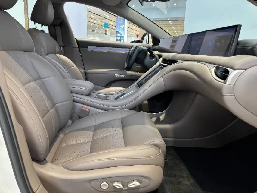 2025 IM L6 BEV,autocango,china used car exporter,china ev exporter,chinese used car exporter,chinese used ev exporter