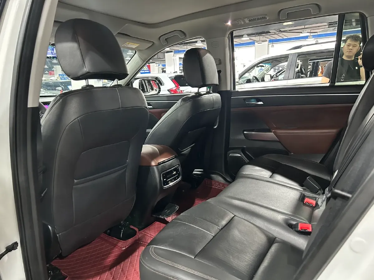 2017 GAC Trumpchi GS8 2.0T 201HP L4 6AT,autocango,china used car exporter,china ev exporter,chinese used car exporter,chinese used ev exporter