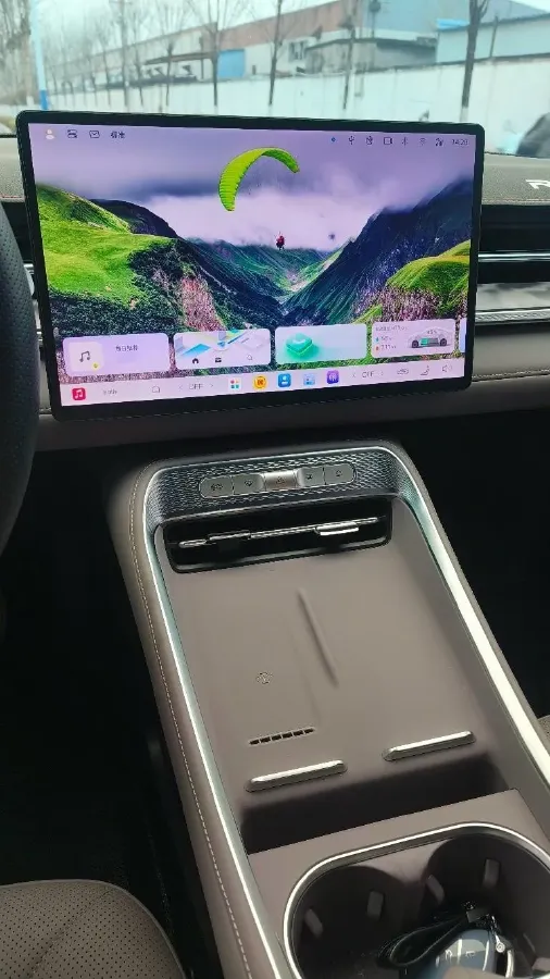 2025 Roewe M7 DMH 1.5L 112HP L4 1DHT PHEV,autocango,china used car exporter,china ev exporter,chinese used car exporter,chinese used ev exporter