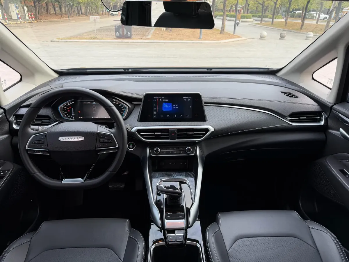 2024 Ford TransitT8 2.0T 154HP L4 6MT,autocango,china used car exporter,china ev exporter,chinese used car exporter,chinese used ev exporter