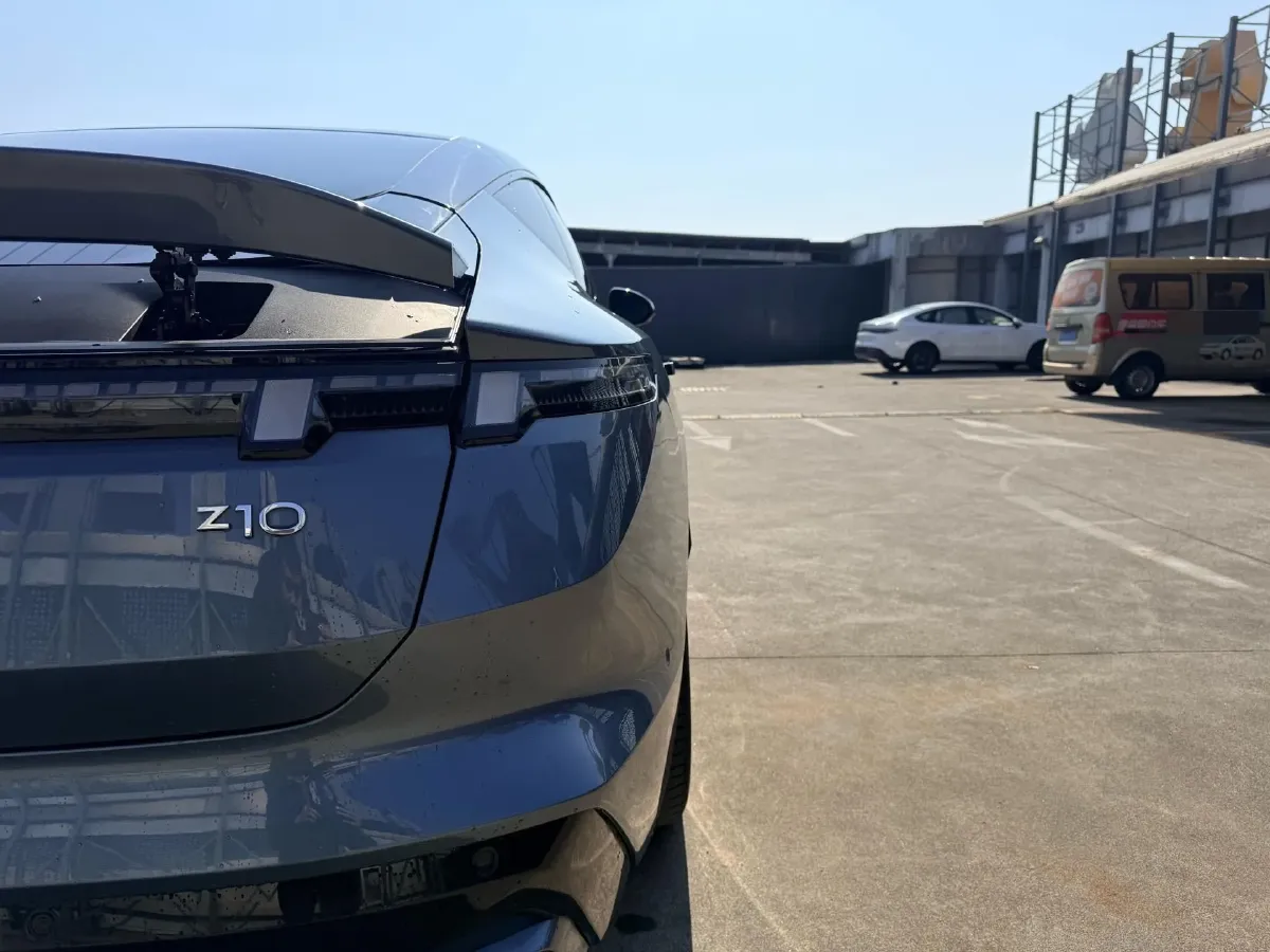 2024 HongQi HS7 2.0T 252HP L4 8AT,autocango,china used car exporter,china ev exporter,chinese used car exporter,chinese used ev exporter