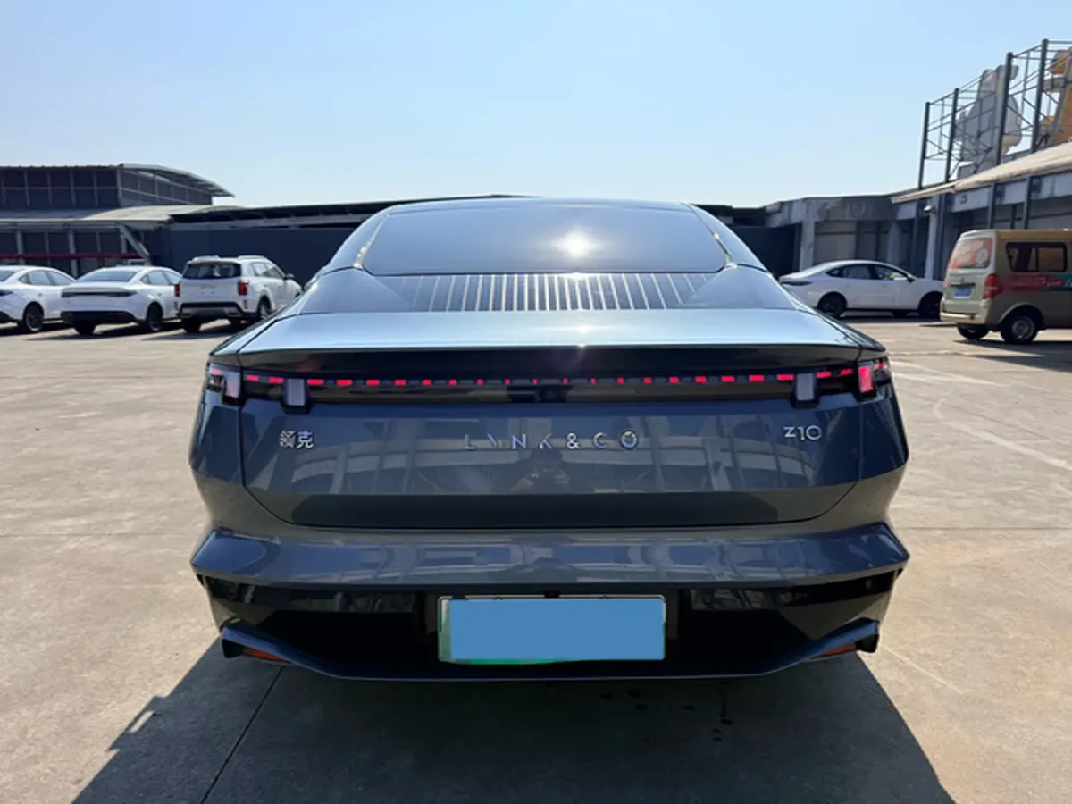 2024 HongQi HS7 2.0T 252HP L4 8AT,autocango,china used car exporter,china ev exporter,chinese used car exporter,chinese used ev exporter