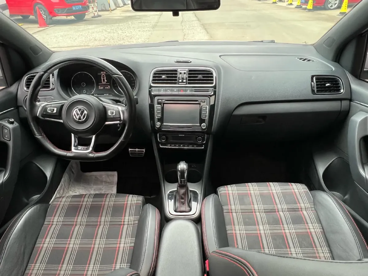 2016 Volkswagen Polo 1.4T 150HP L4 7DCT,autocango,china used car exporter,china ev exporter,chinese used car exporter,chinese used ev exporter