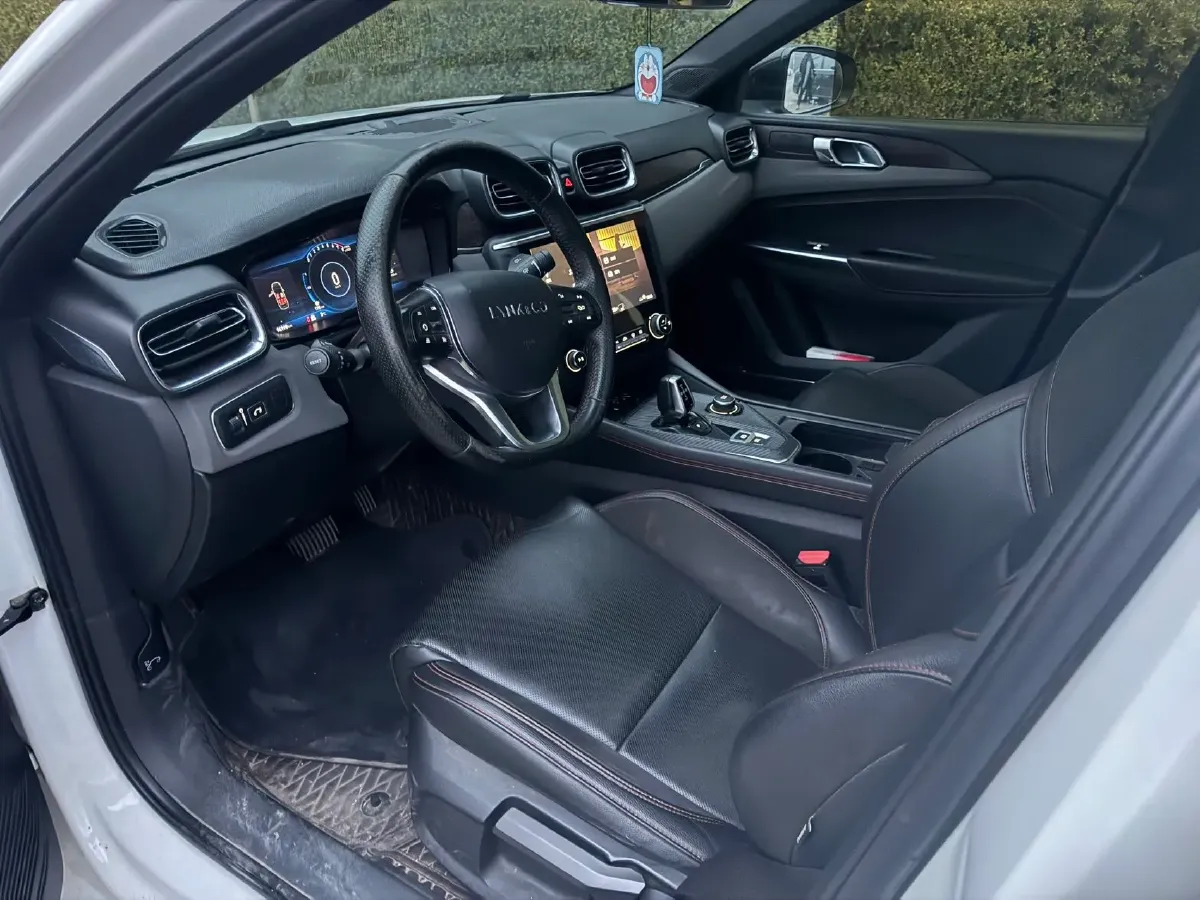 2019 Qoros 5 1.6T 197HP L4 7DCT,autocango,china used car exporter,china ev exporter,chinese used car exporter,chinese used ev exporter