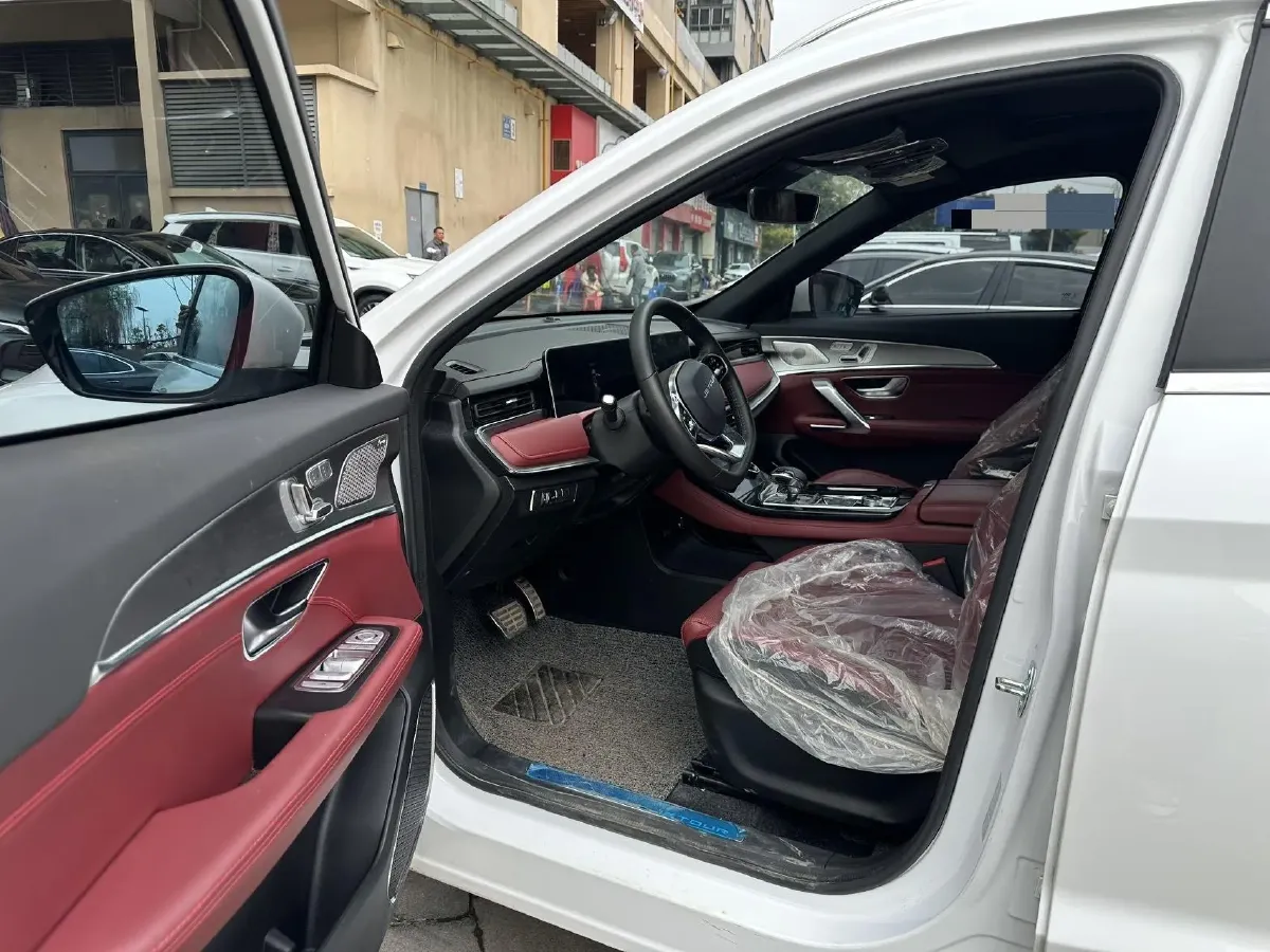 2021 Chery Tiggo 8 Plus 1.6T 197HP L4 7DCT,autocango,china used car exporter,china ev exporter,chinese used car exporter,chinese used ev exporter