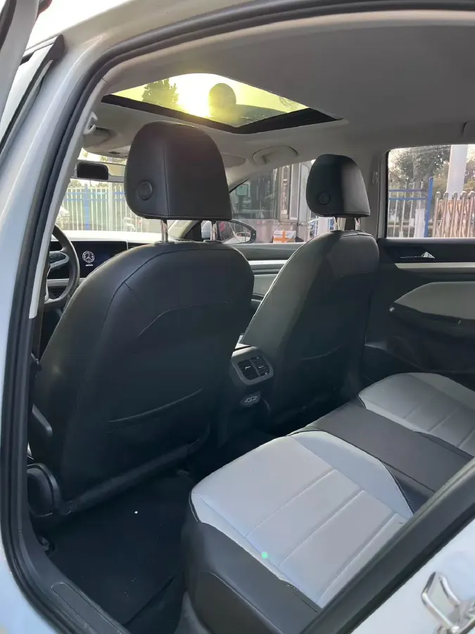 2023 Volkswagen Bora 1.2T 116HP L4 7DCT,autocango,china used car exporter,china ev exporter,chinese used car exporter,chinese used ev exporter