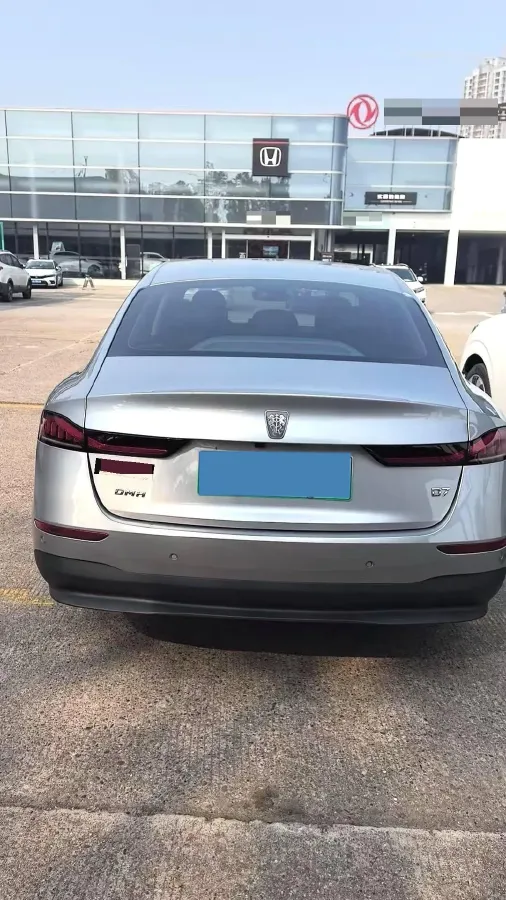 2023 Roewe D7 1.5L 112HP L4 1DHT PHEV 21.4KWH,autocango,china used car exporter,china ev exporter,chinese used car exporter,chinese used ev exporter