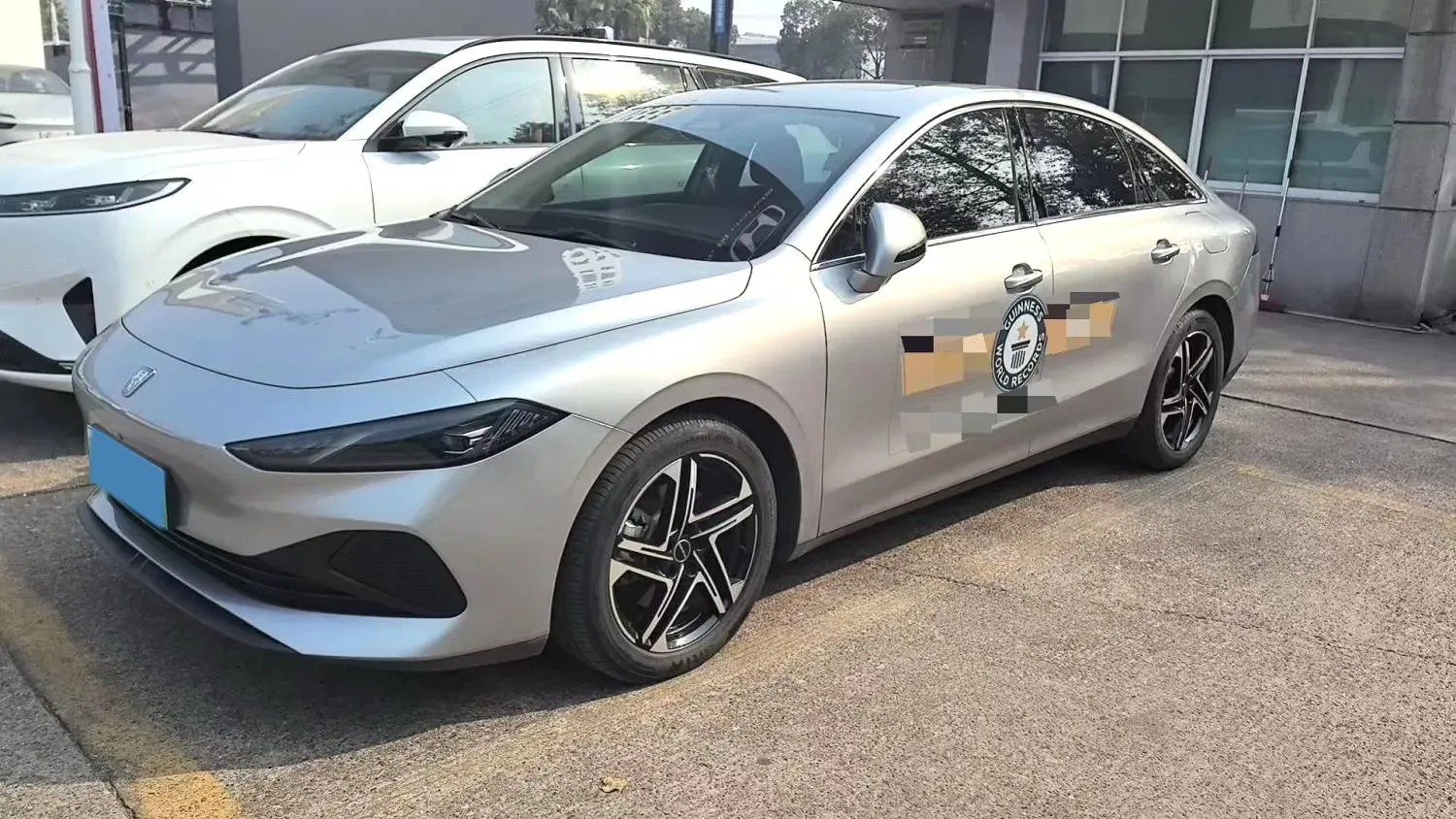 2023 Roewe D7 1.5L 112HP L4 1DHT PHEV 21.4KWH,autocango,china used car exporter,china ev exporter,chinese used car exporter,chinese used ev exporter