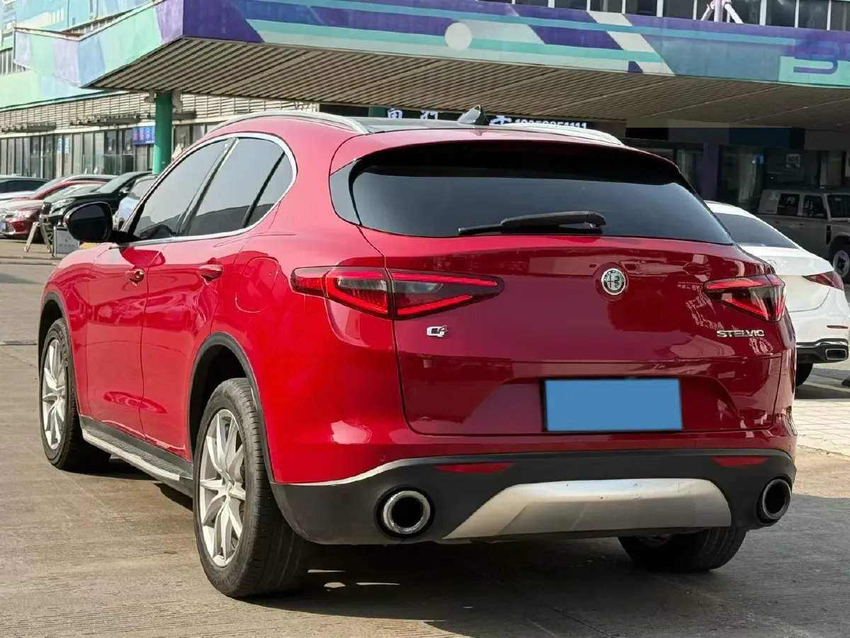 2017 Alfa Romeo Stelvio 2.0T 200HP L4 8AT,autocango,china used car exporter,china ev exporter,chinese used car exporter,chinese used ev exporter