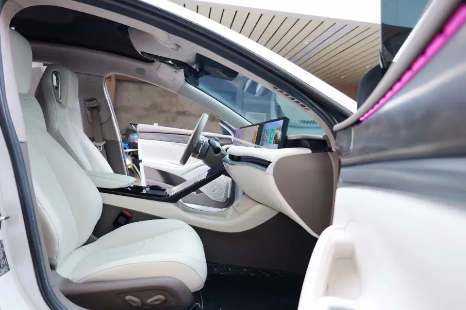 2022 IM L7 BEV 90KWH,autocango,china used car exporter,china ev exporter,chinese used car exporter,chinese used ev exporter