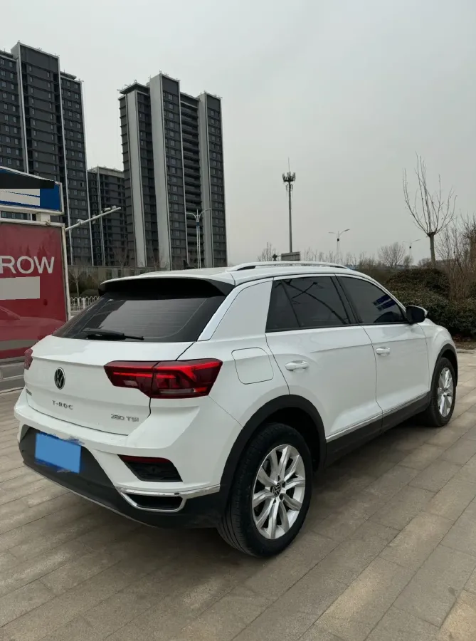 2021 Volkswagen T-Roc 1.4T 150HP L4 7DCT,autocango,china used car exporter,china ev exporter,chinese used car exporter,chinese used ev exporter