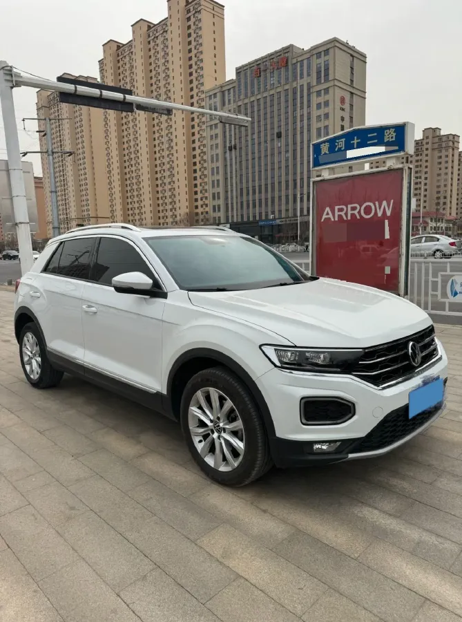 2021 Volkswagen T-Roc 1.4T 150HP L4 7DCT,autocango,china used car exporter,china ev exporter,chinese used car exporter,chinese used ev exporter
