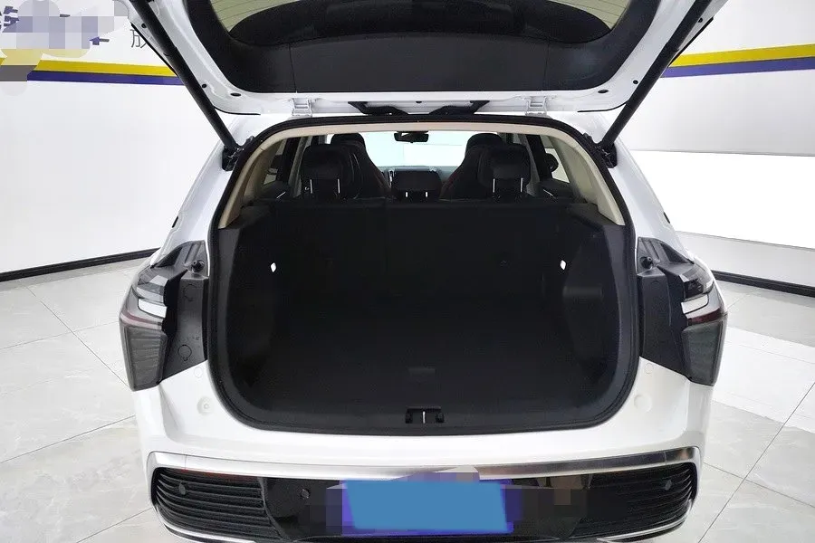 2024 HongQi HS3 1.5T 169HP L4 7DCT,autocango,china used car exporter,china ev exporter,chinese used car exporter,chinese used ev exporter